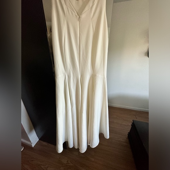 Designer wedding dress (Sarah Seven) - Picture 5 of 7